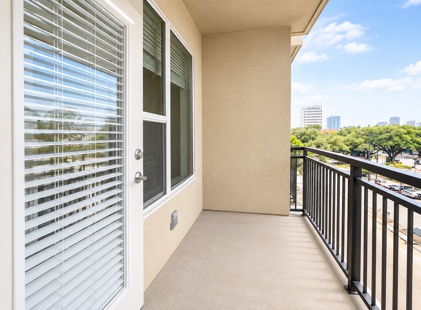 2111 Westheimer Road, Unit 1403 Houston, TX 77098 - Photo 9 of 18 Gallery Image 9