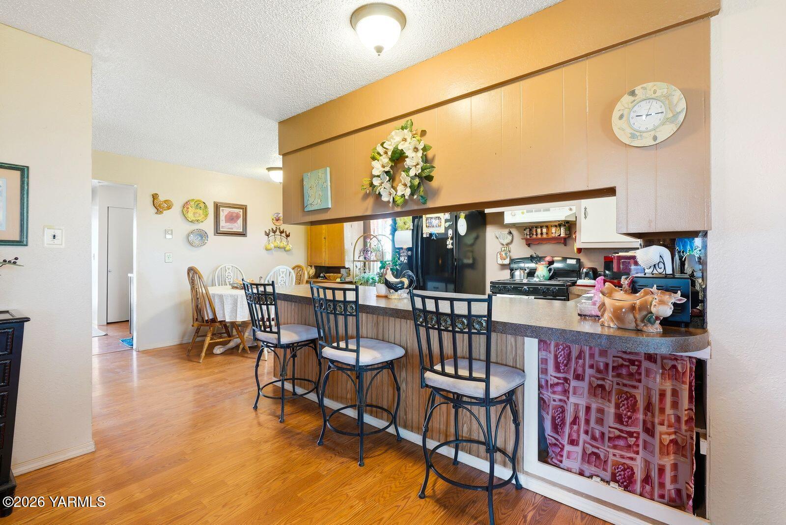 10555 Ashue Road Toppenish, WA 98948 - Photo 11 of 57 10555 Ashue Rd 011
