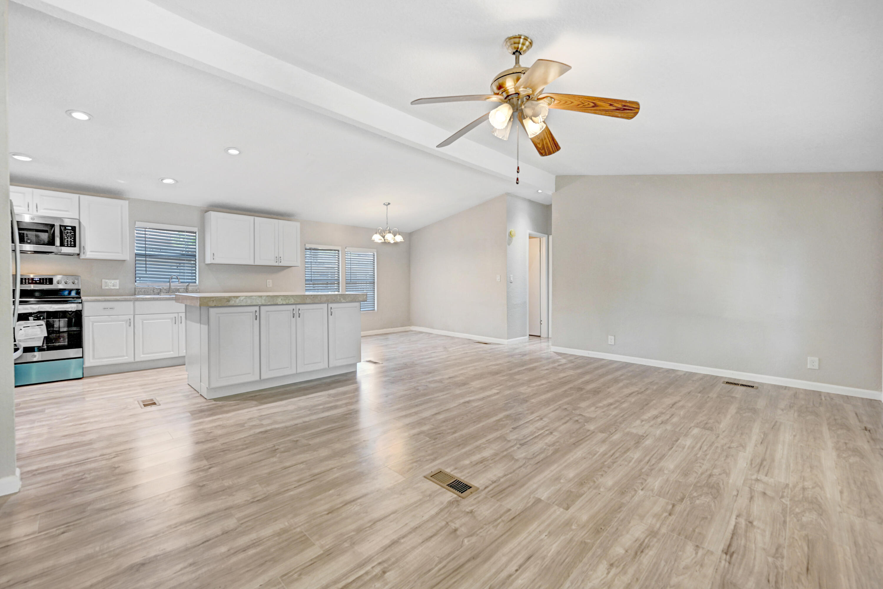 1515 Seneca Drive Melbourne, FL 32935 - Photo 14 of 28 Spacious Great Room