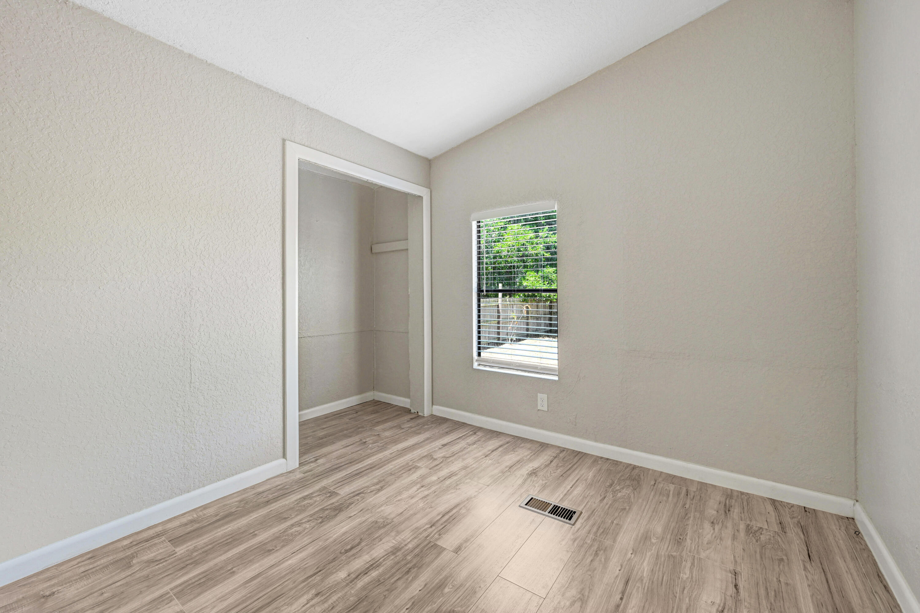 1515 Seneca Drive Melbourne, FL 32935 - Photo 22 of 28 Third Bedroom