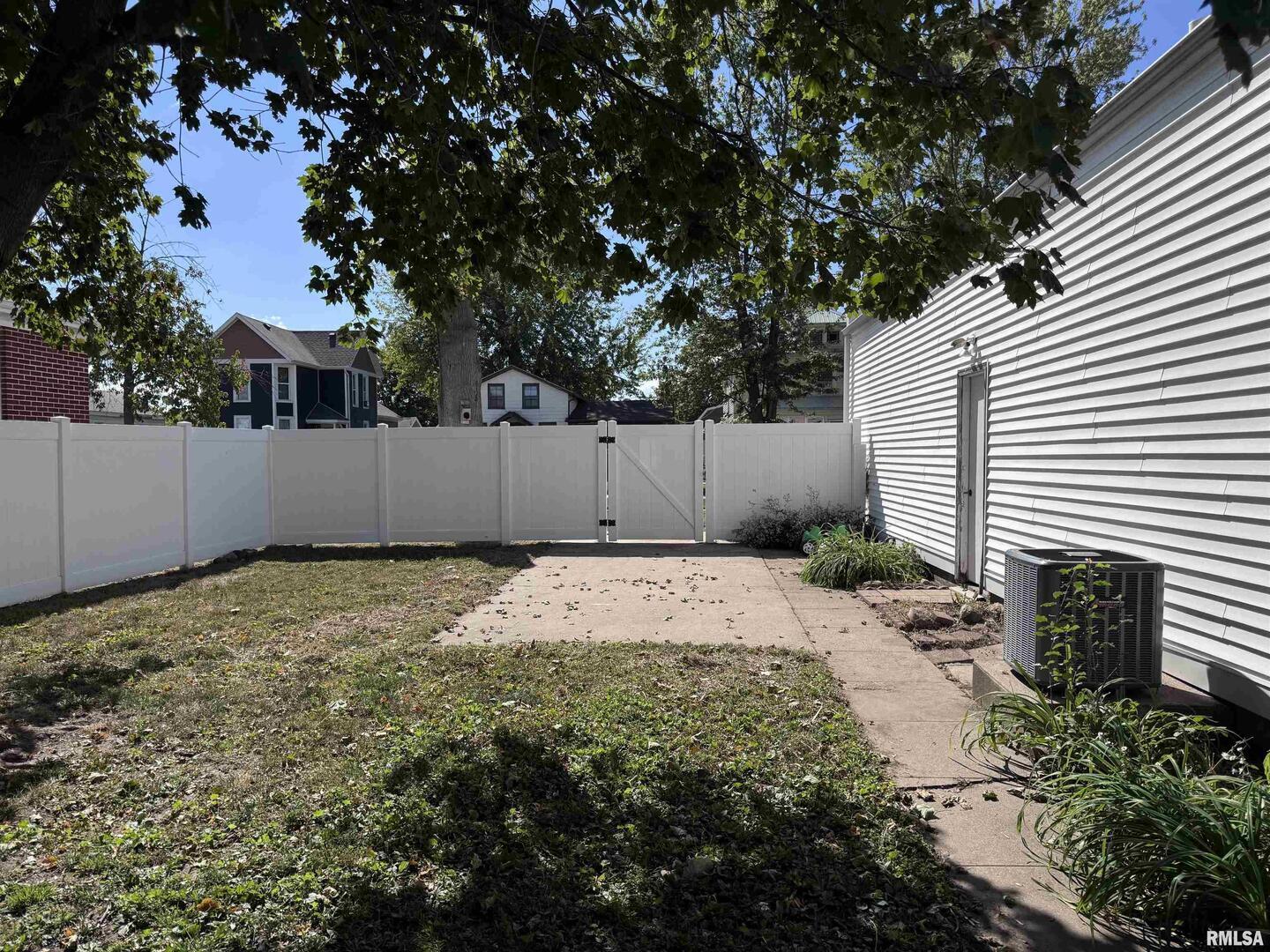 1415 4th Street Fulton, IL 61252 - Photo 10 of 58