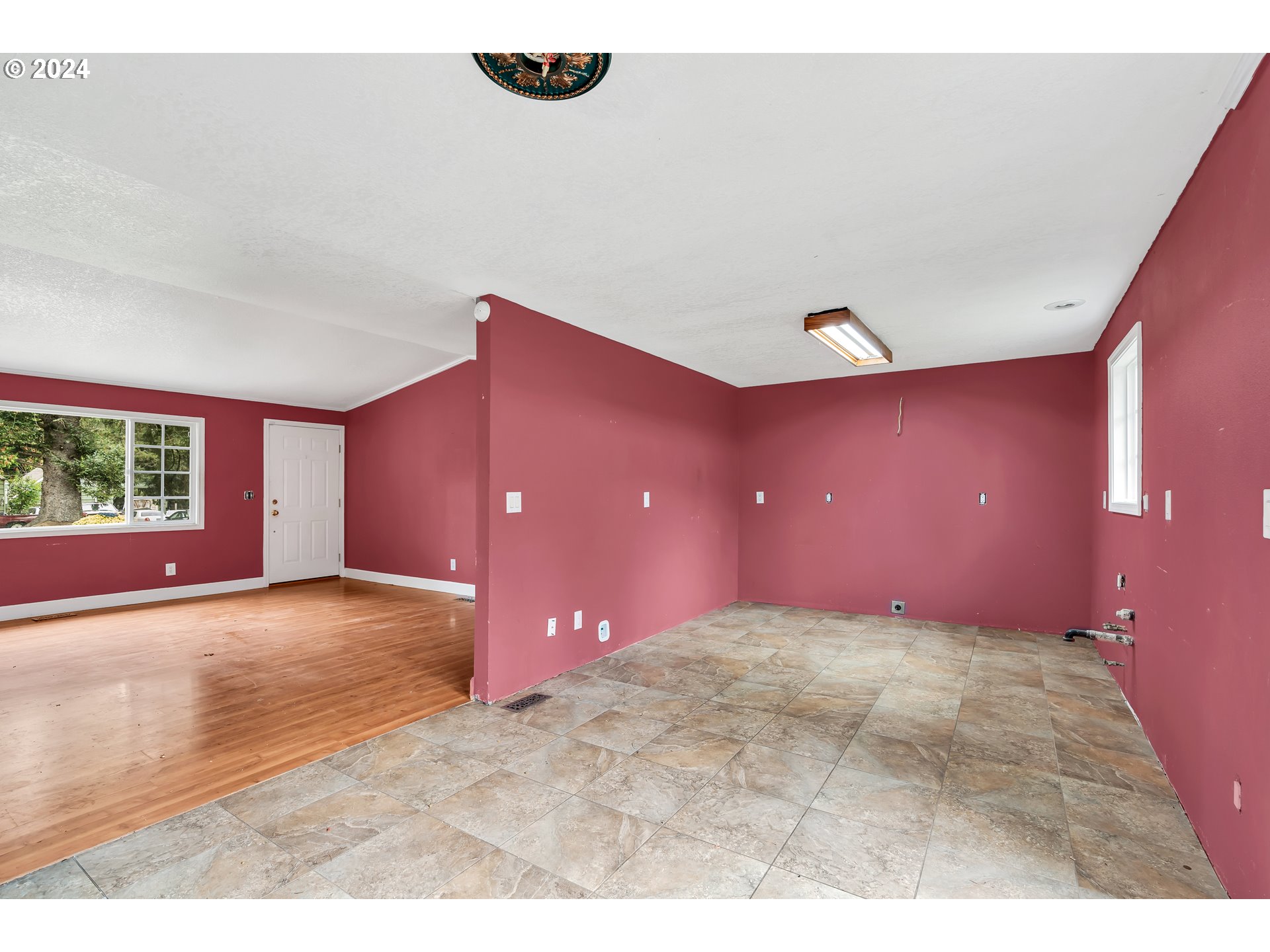 822 Olson Road Longview, WA 98632 - Photo 9 of 27 a view of empty room