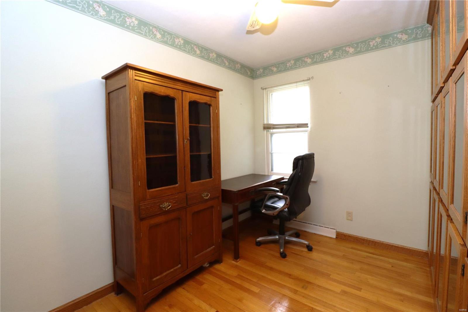 524 Thorngate Road Granite City, IL 62040 - Photo 15 of 29 Gallery Image 15