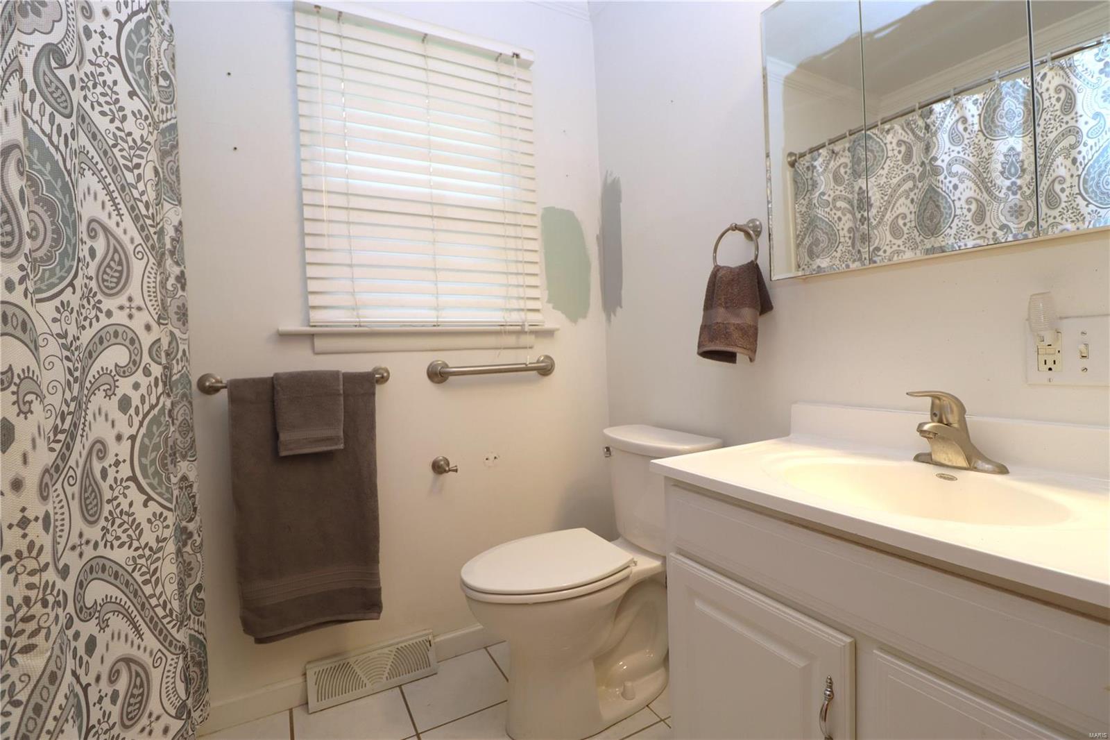 524 Thorngate Road Granite City, IL 62040 - Photo 16 of 29 Gallery Image 16