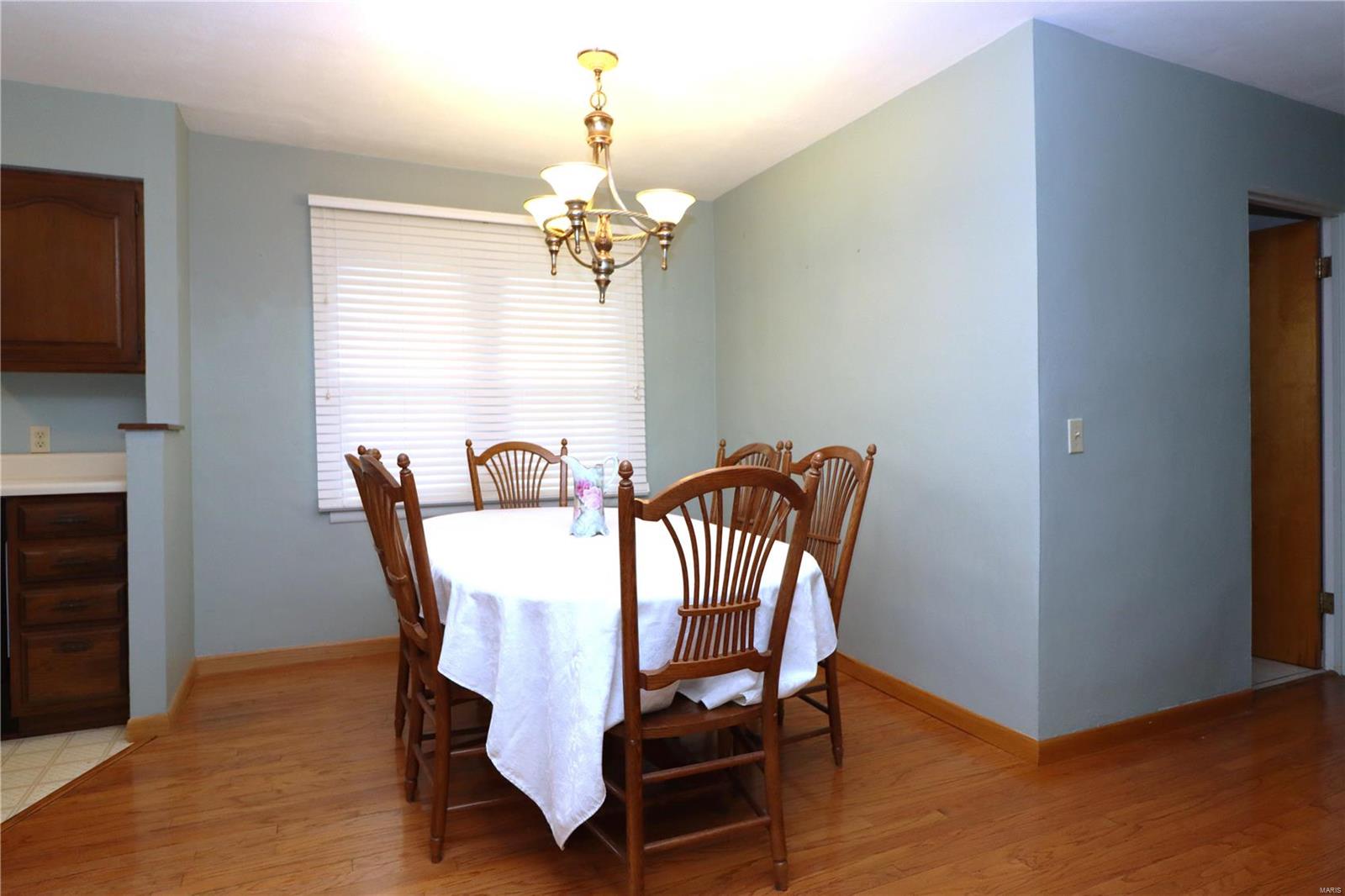 524 Thorngate Road Granite City, IL 62040 - Photo 5 of 29 Gallery Image 5