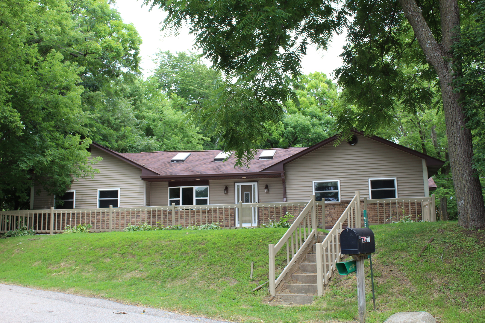 26217 Spring Grove Road Antioch, IL 60002 - Photo 2 of 33