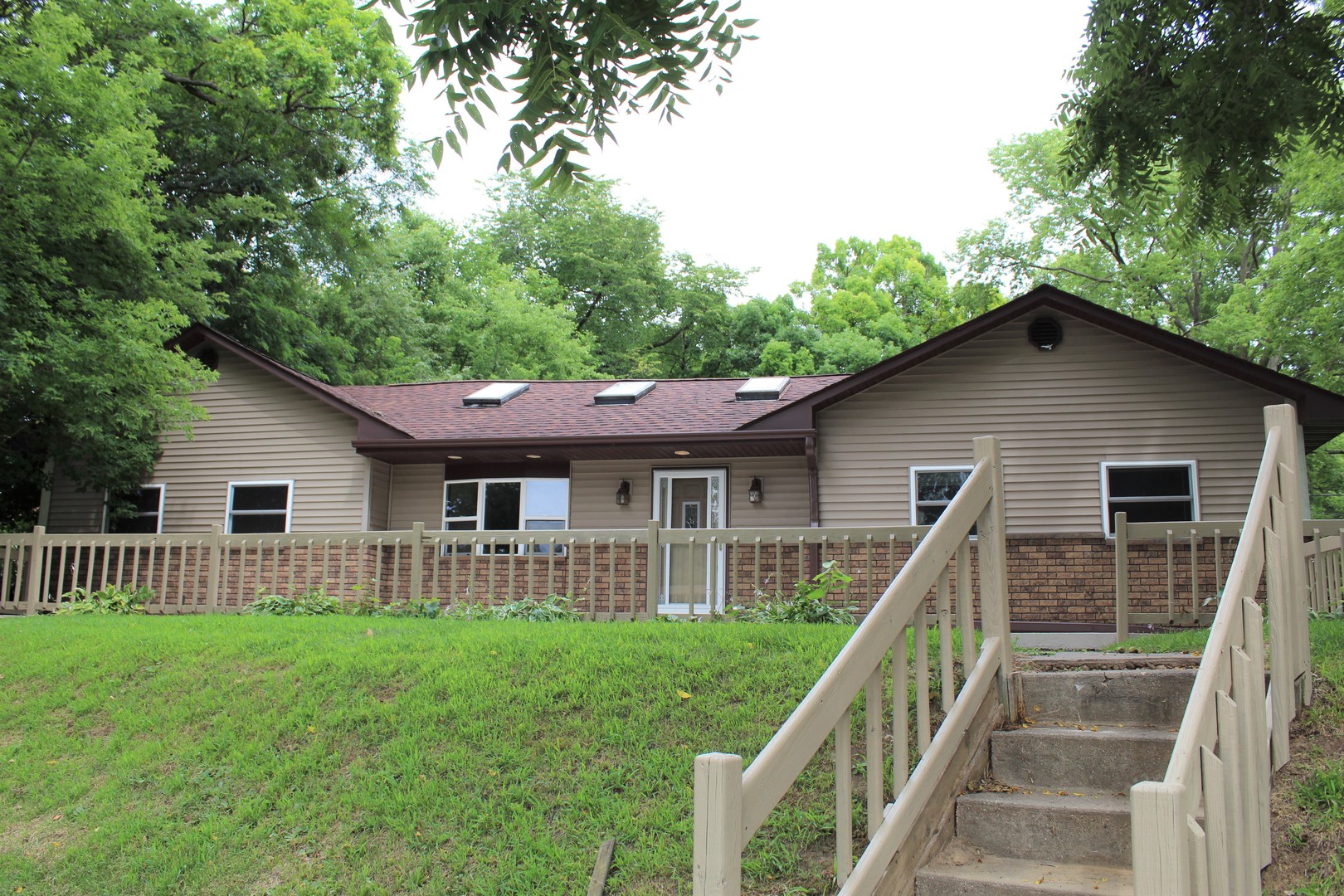 26217 Spring Grove Road Antioch, IL 60002 - Photo 3 of 33