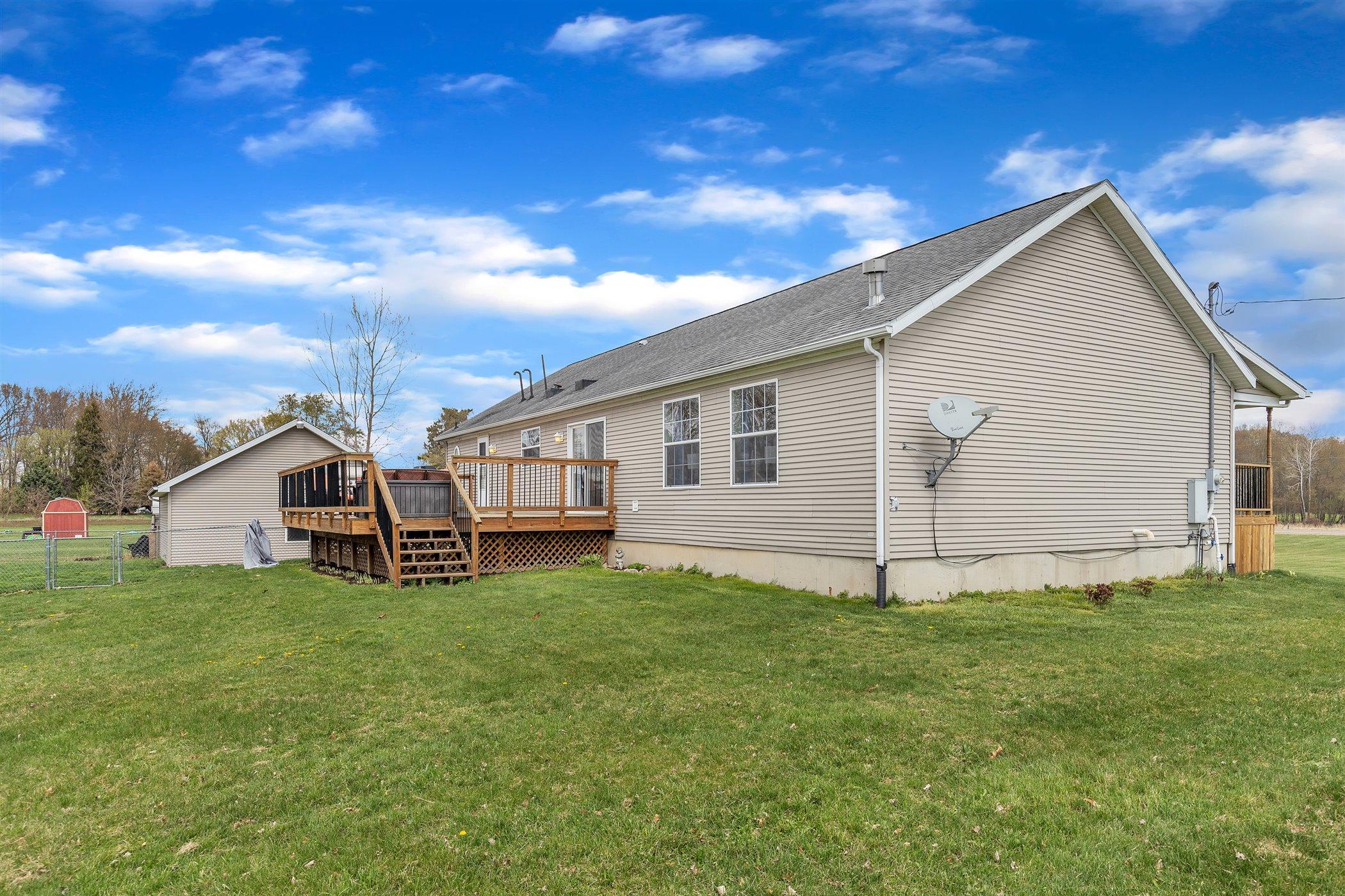 7225 Eaton Rapids Road Springport, MI 49284 - Photo 34 of 36 Back deck