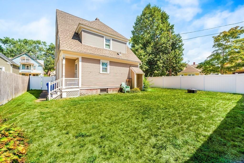 35 Trillium Street Springfield, MA 01108 - Photo 38 of 39 a front view of a house with a yard