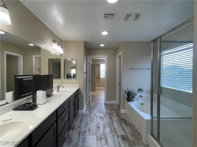 $2,200 | 5669 Sleeping Creek Street, North Las Vegas, NV 89081