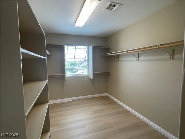 $2,200 | 5669 Sleeping Creek Street, North Las Vegas, NV 89081