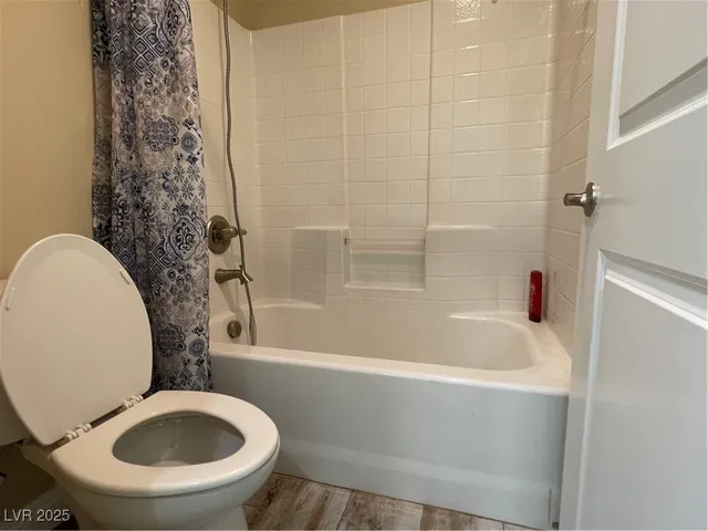 $2,200 | 5669 Sleeping Creek Street, North Las Vegas, NV 89081