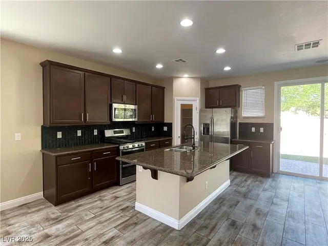 $2,200 | 5669 Sleeping Creek Street, North Las Vegas, NV 89081