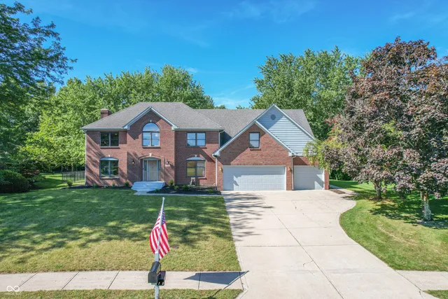$511,500 | 2452 Whispering Way, Indianapolis, IN 46239