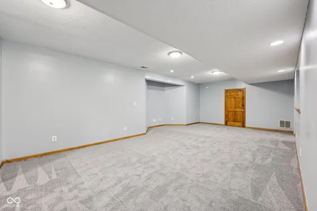 $511,500 | 2452 Whispering Way, Indianapolis, IN 46239