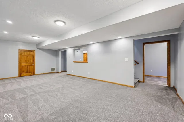 $511,500 | 2452 Whispering Way, Indianapolis, IN 46239