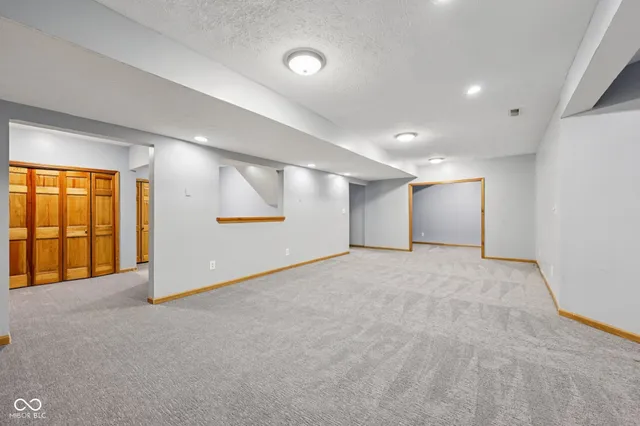 $511,500 | 2452 Whispering Way, Indianapolis, IN 46239