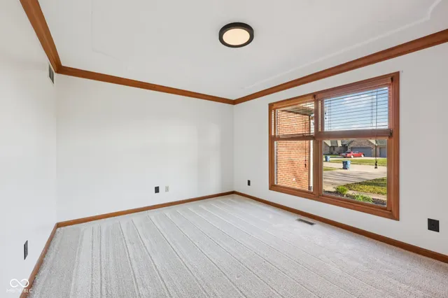 $511,500 | 2452 Whispering Way, Indianapolis, IN 46239