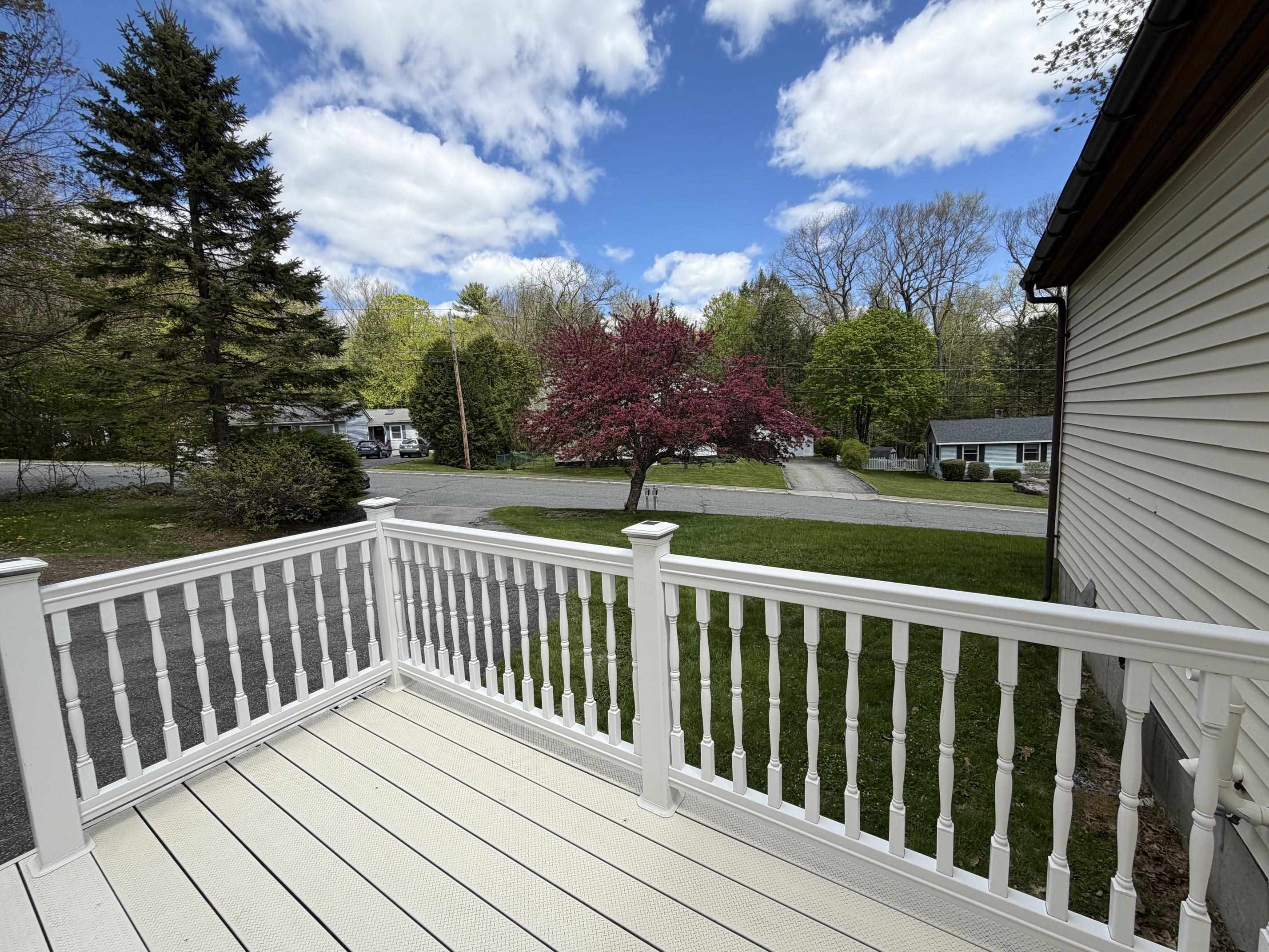 120 Carriage Hill Road Brattleboro, VT 05301 - Photo 4 of 37