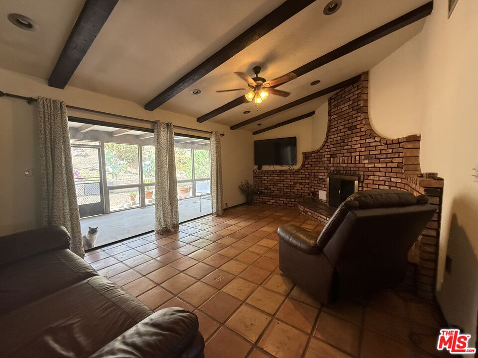 33931 Hanawalt Road Agua Dulce, CA 91390 - Photo 11 of 22 a living room with furniture