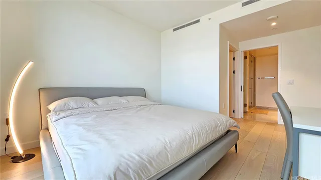 $7,700 | 1100 Ala Moana Boulevard, Unit 1909, Honolulu, HI 96814