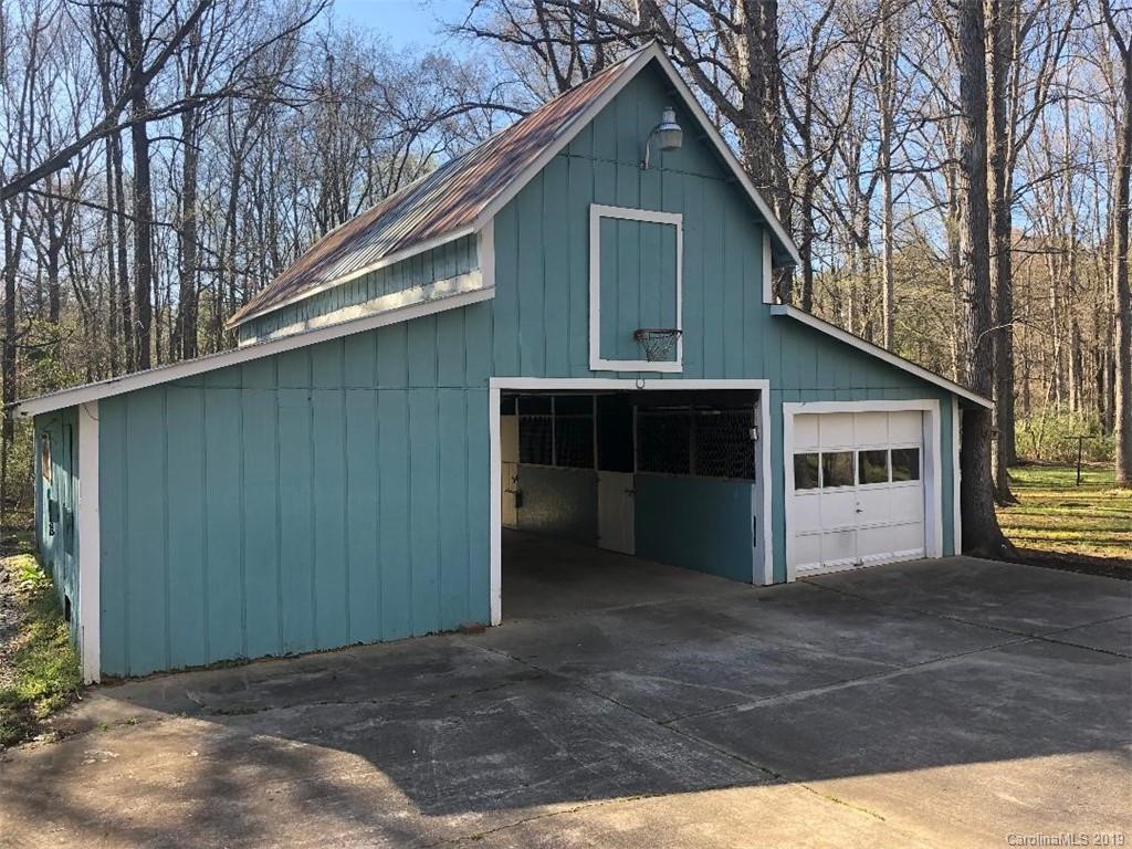 15224 Marshall Hooks Road Matthews, NC 28104 - Photo 11 of 32 Gallery Image 11