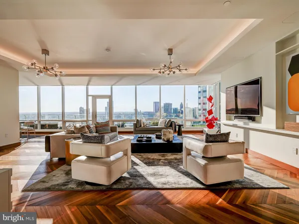 $3,675,000 | 300 International Drive, Unit 2302, Baltimore, MD 21202