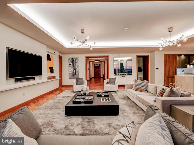 $3,675,000 | 300 International Drive, Unit 2302, Baltimore, MD 21202