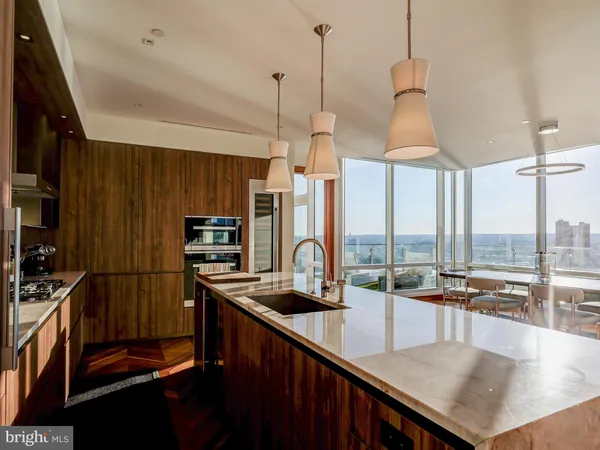 $3,675,000 | 300 International Drive, Unit 2302, Baltimore, MD 21202