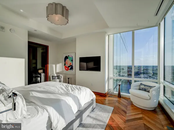 $3,675,000 | 300 International Drive, Unit 2302, Baltimore, MD 21202