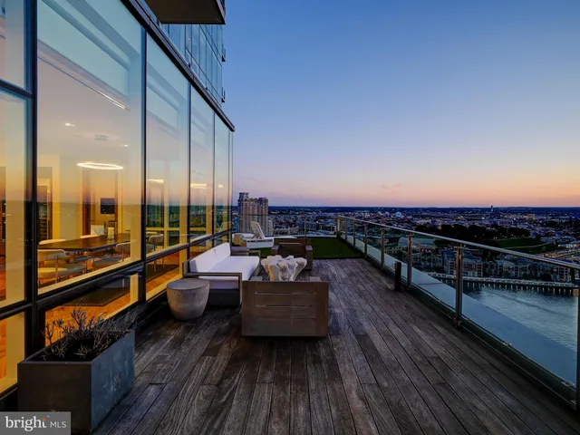 $3,675,000 | 300 International Drive, Unit 2302, Baltimore, MD 21202