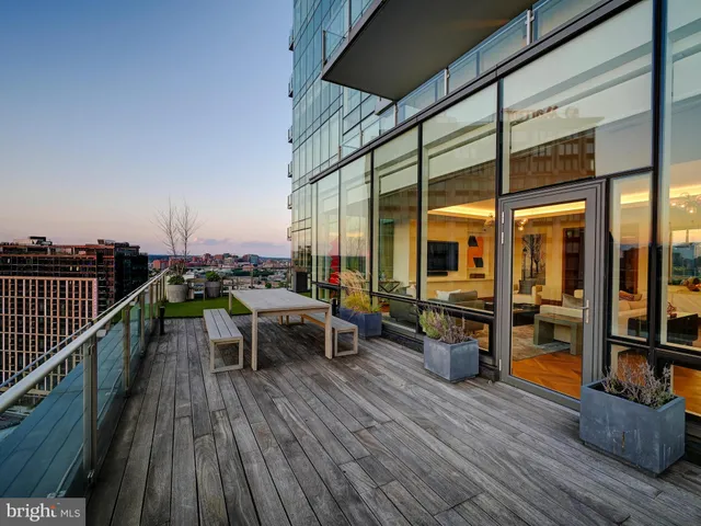 $3,675,000 | 300 International Drive, Unit 2302, Baltimore, MD 21202