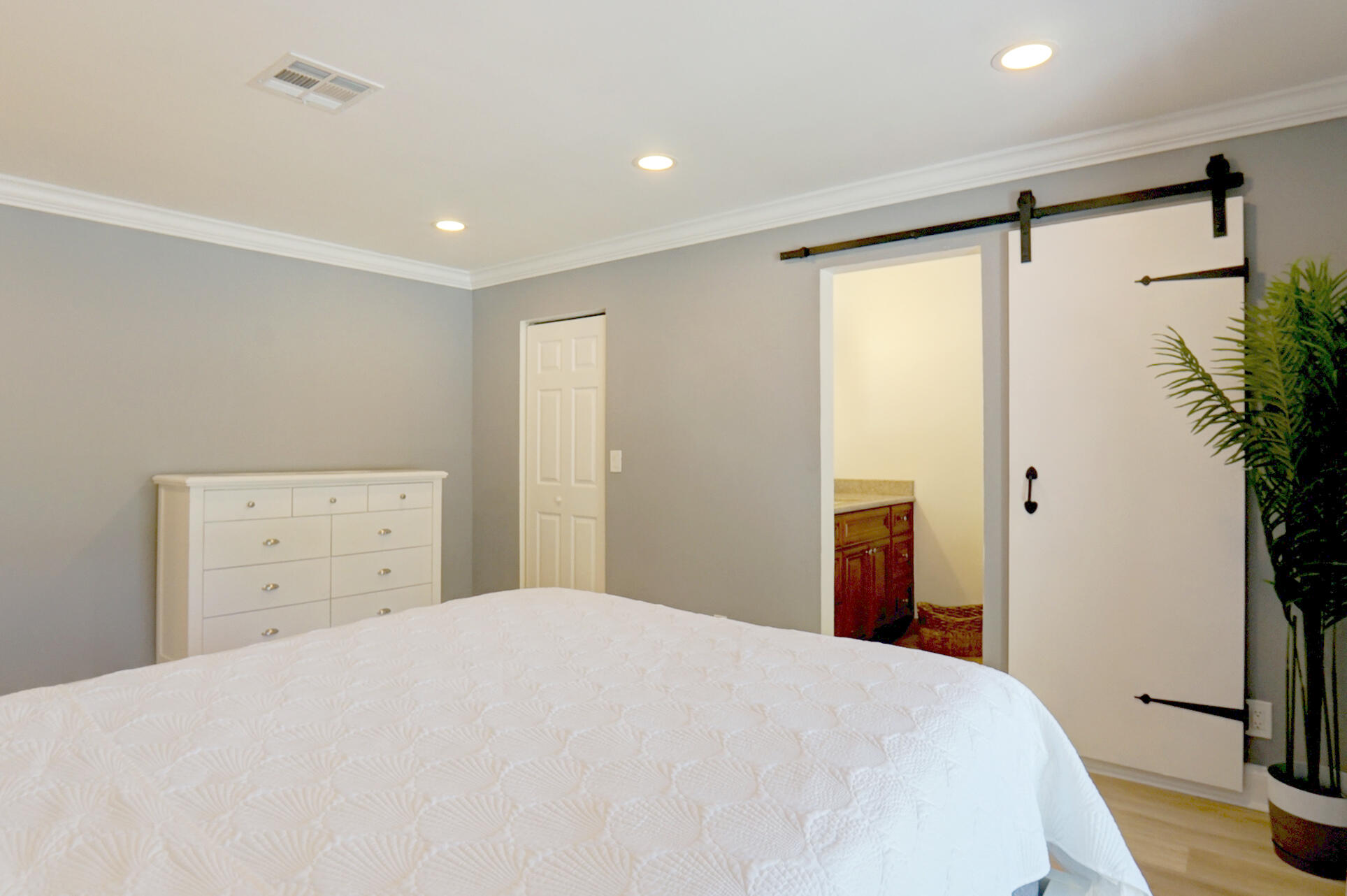 3002 Dunlin Road Delray Beach, FL 33444 - Photo 8 of 17 DSC08474_5_6_7_8