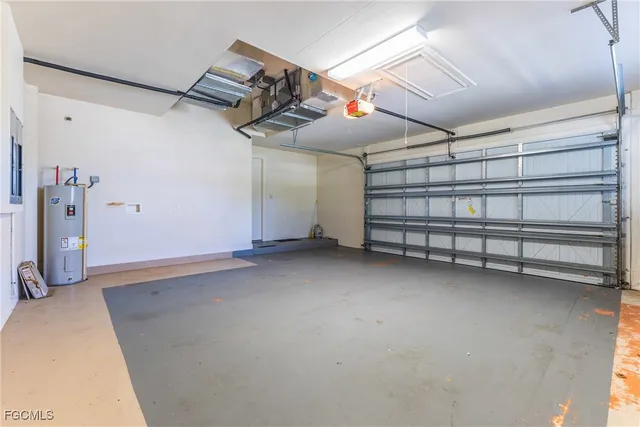 a view of a garage room