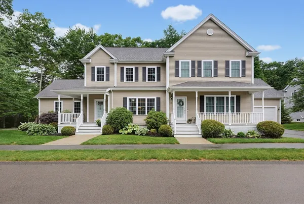 $679,900 | 23 Williamsburg Way, Unit 23, Medway, MA 02053
