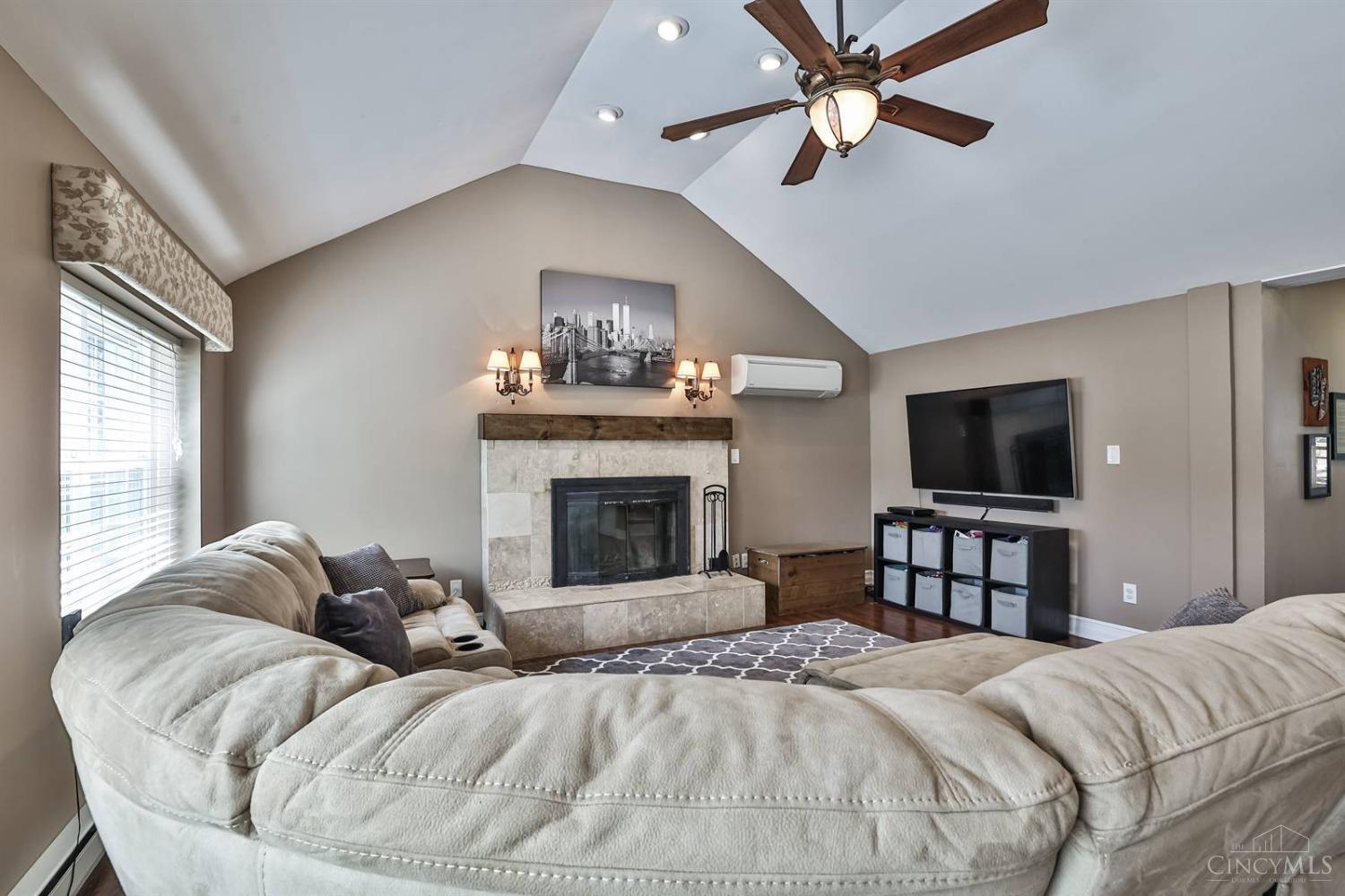 682 Compton Road Cincinnati, OH 45231 - Photo 24 of 49