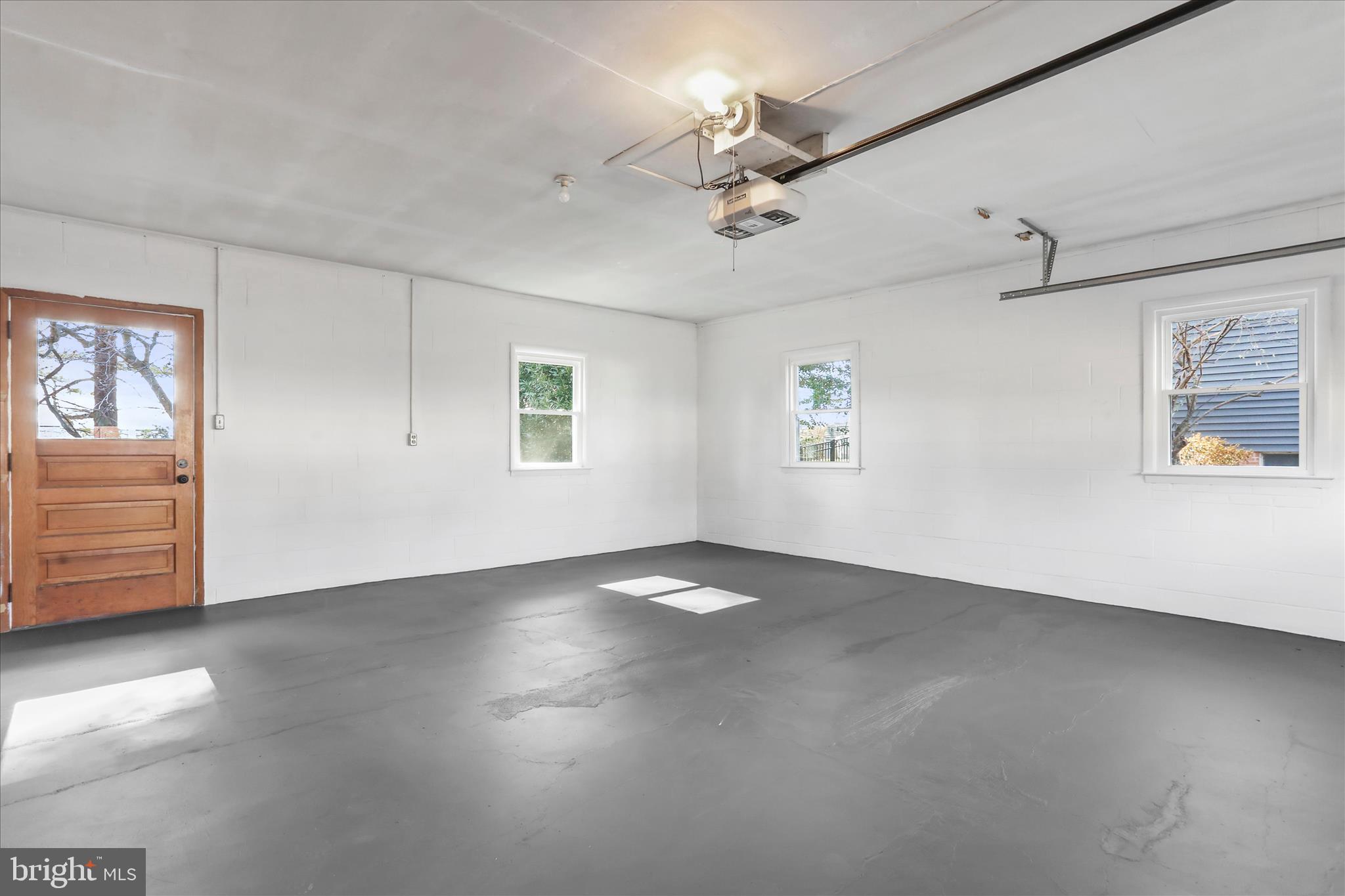 10 Linden Boulevard Middletown, MD 21769 - Photo 24 of 28 a view of an empty room with a window