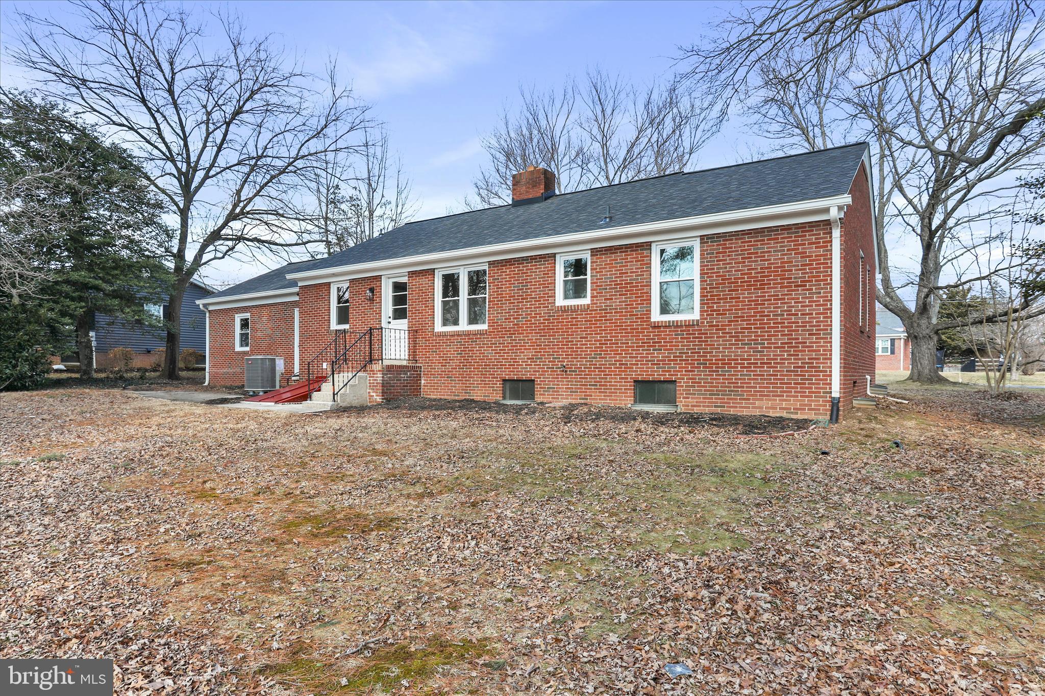10 Linden Boulevard Middletown, MD 21769 - Photo 26 of 28 a front view of house with yard