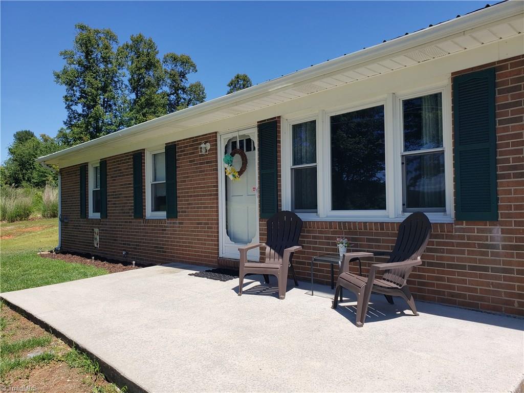 3064 Creasey Chapel Road Stuart, VA 24171 - Photo 2 of 28