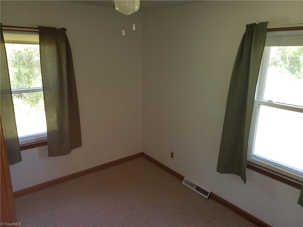 3064 Creasey Chapel Road Stuart, VA 24171 - Photo 11 of 28