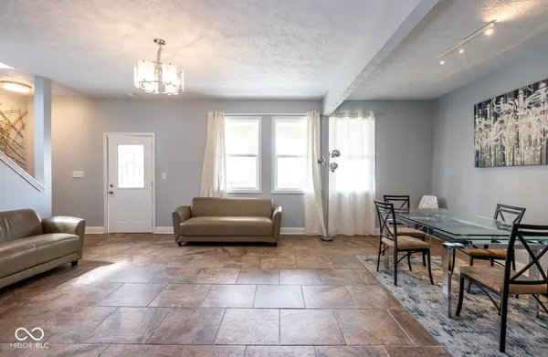 $495,000 | 1231 South Meridian Street, Indianapolis, IN 46225