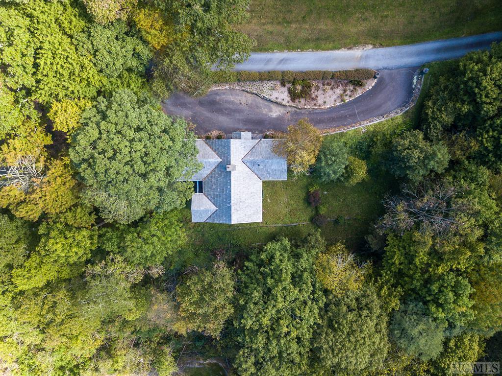 575 Satulah Road Highlands, NC 28741 - Photo 35 of 37 Gallery Image 35