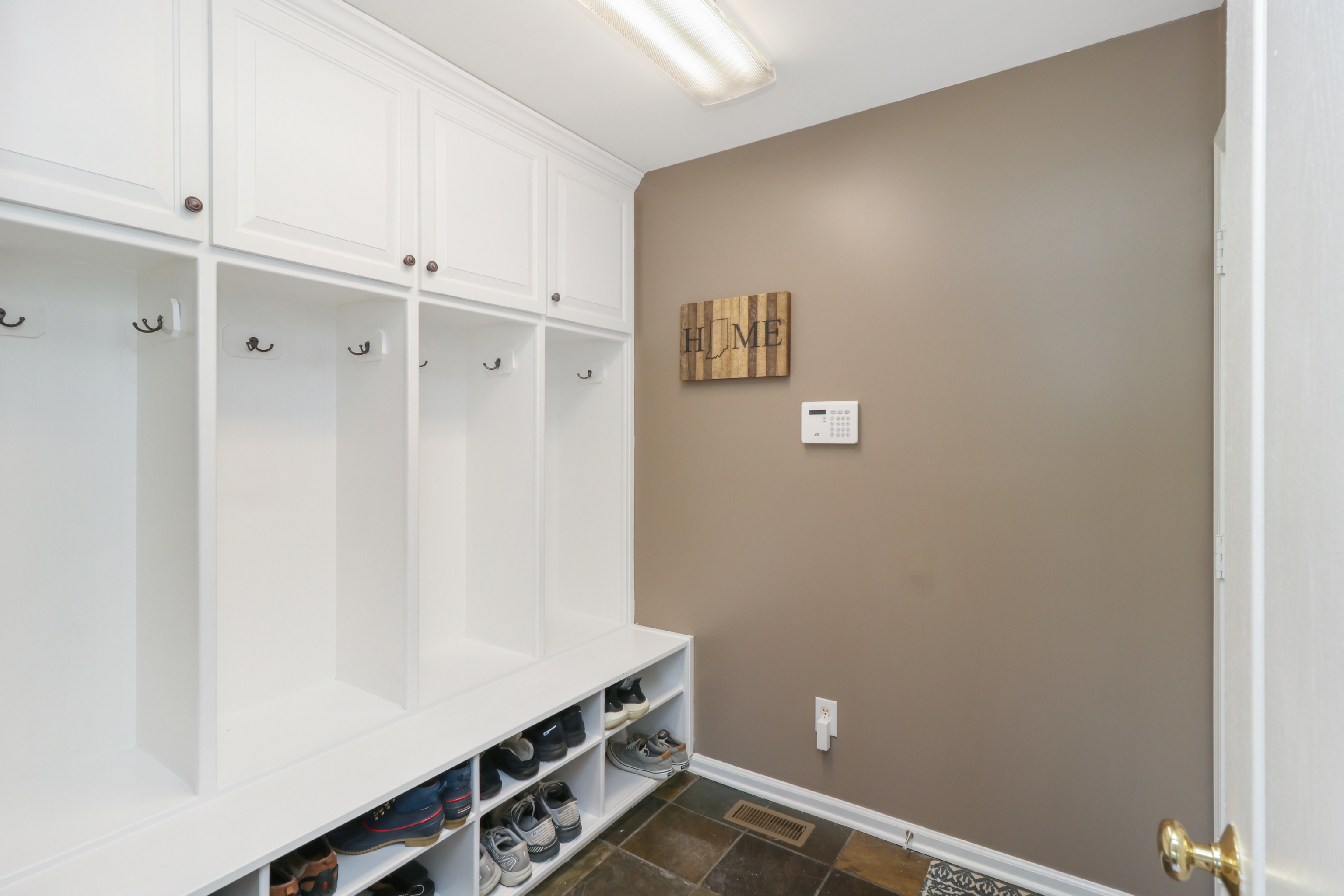 10833 Windermere Boulevard Fishers, IN 46037 - Photo 15 of 37