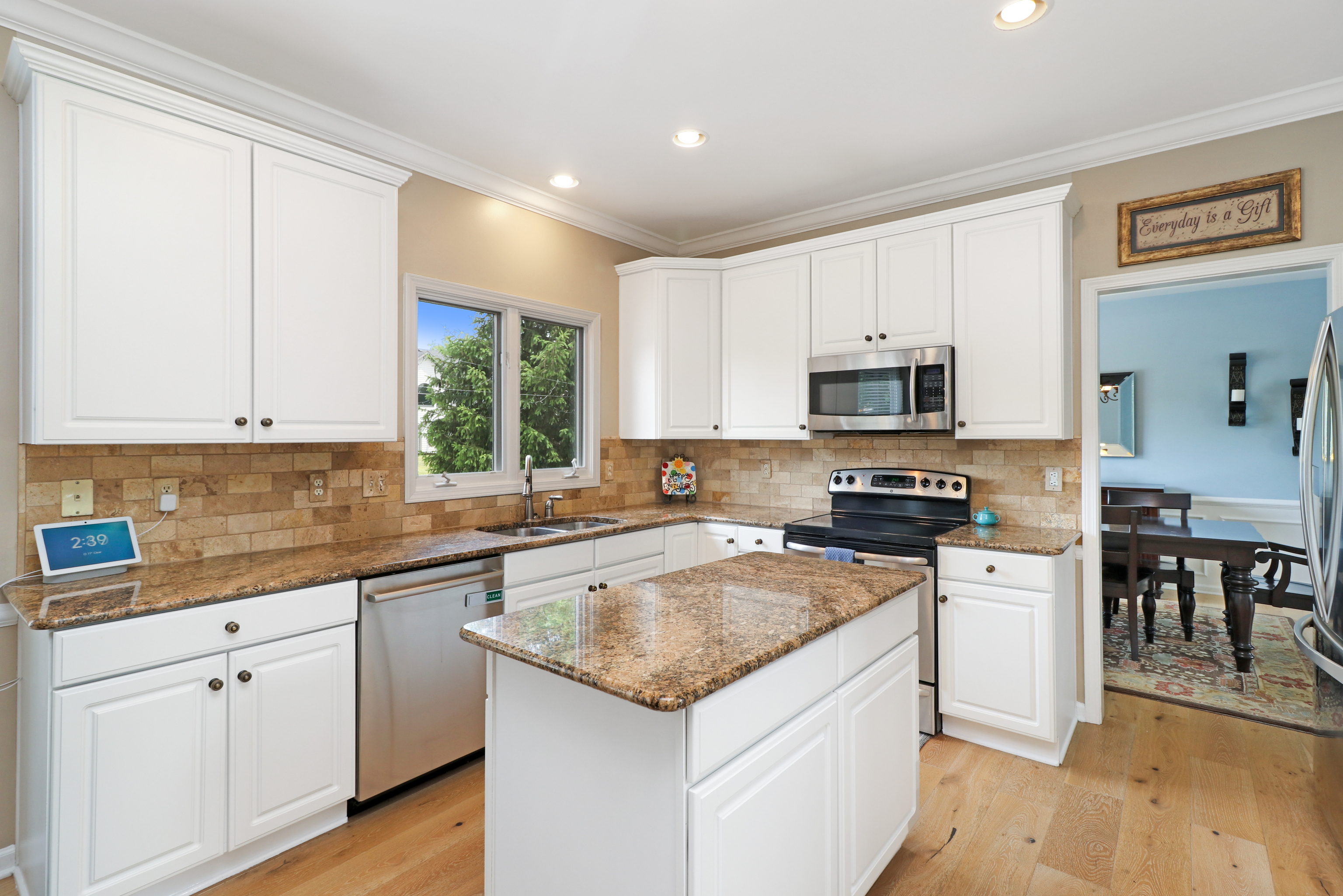 10833 Windermere Boulevard Fishers, IN 46037 - Photo 7 of 37