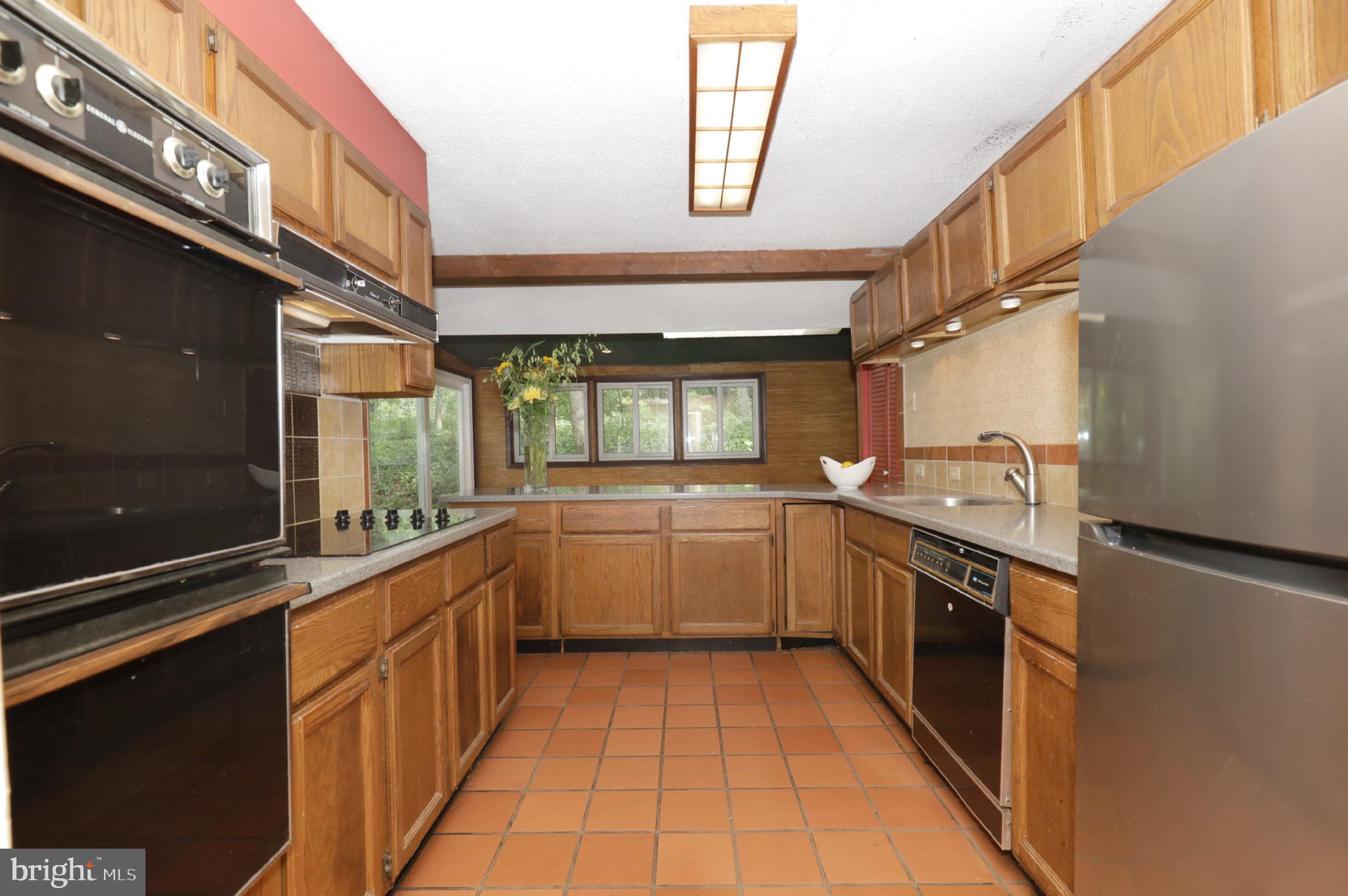 7817 Fort Hunt Road Alexandria, VA 22308 - Photo 13 of 51 Kitchen