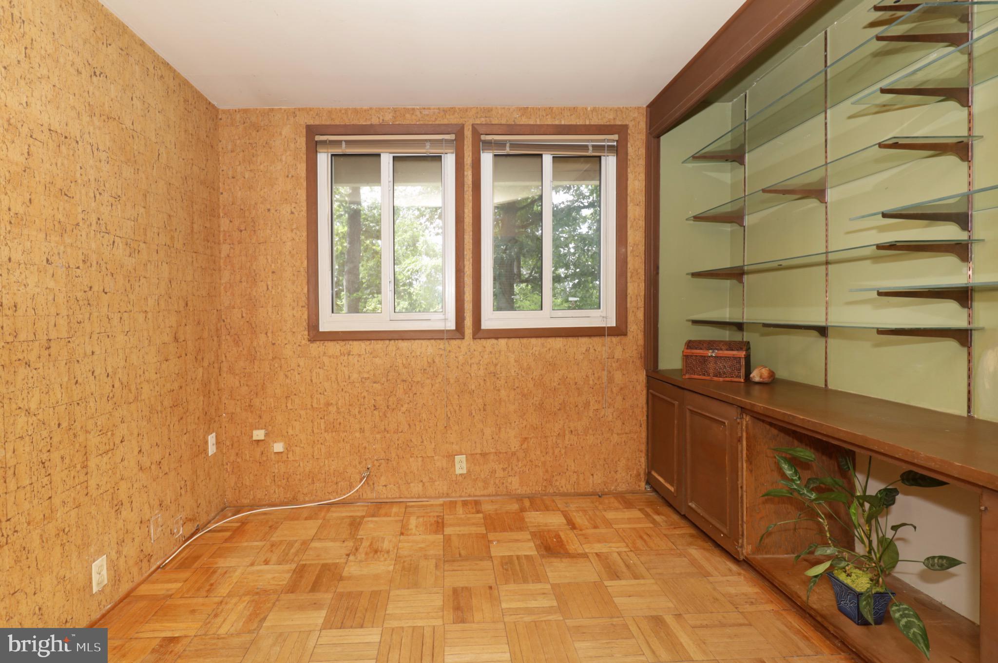 7817 Fort Hunt Road Alexandria, VA 22308 - Photo 27 of 51 Third Bedroom or Office