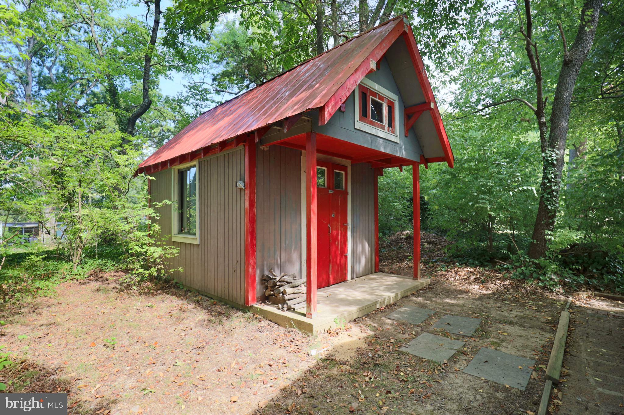 7817 Fort Hunt Road Alexandria, VA 22308 - Photo 39 of 51 Shed Behind Garage (Wired for Electric)