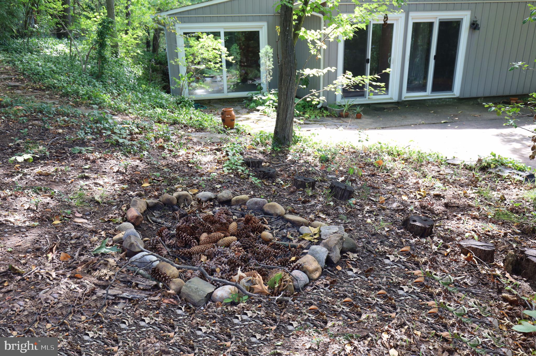 7817 Fort Hunt Road Alexandria, VA 22308 - Photo 46 of 51 Fire Pit