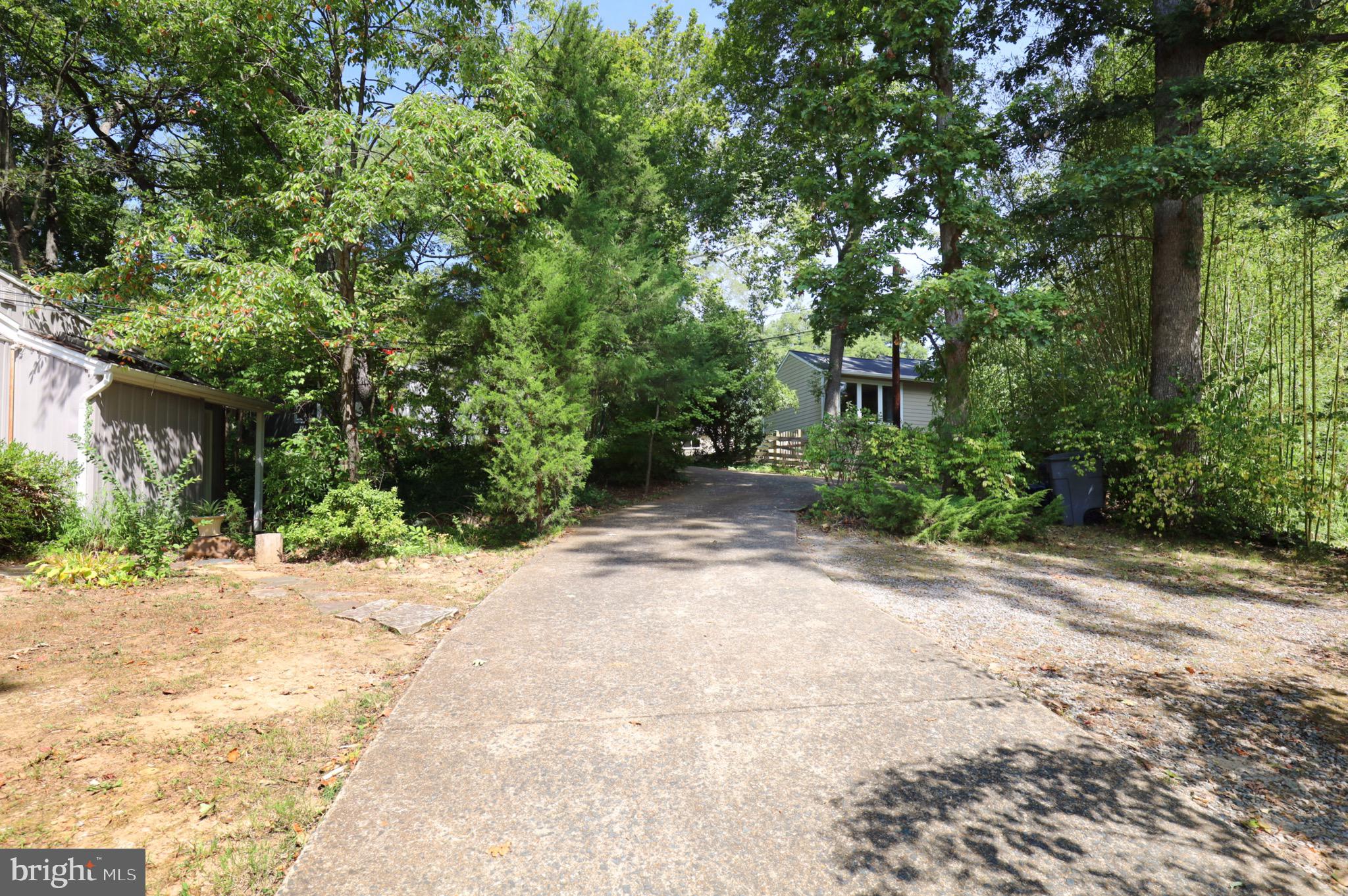 7817 Fort Hunt Road Alexandria, VA 22308 - Photo 49 of 51 Driveway leading to Garage & More Parking