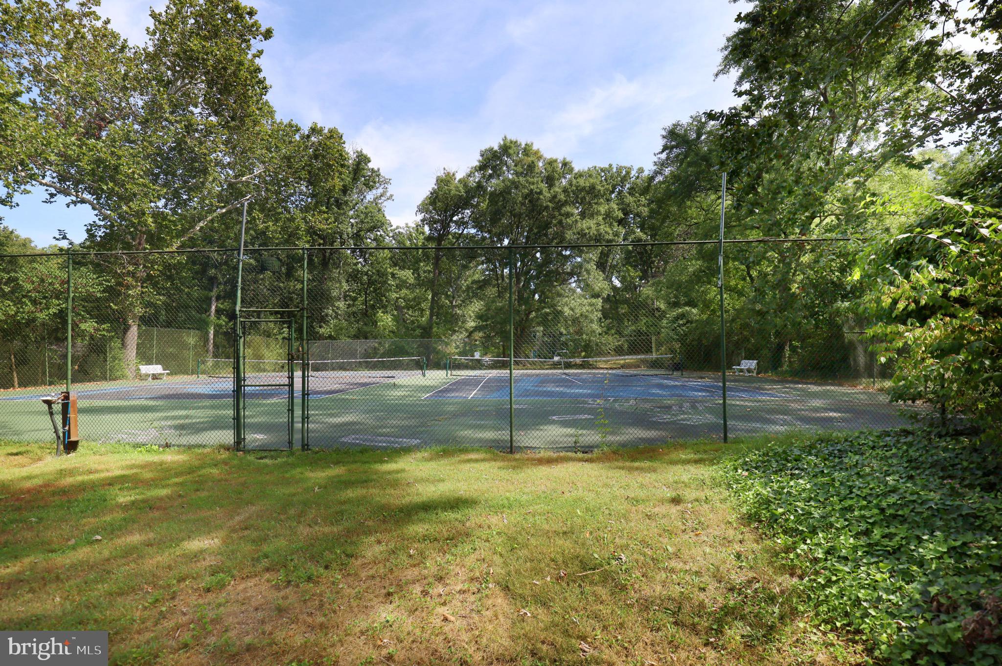 7817 Fort Hunt Road Alexandria, VA 22308 - Photo 50 of 51 Tauxemont Tennis Courts - steps from the Backyard